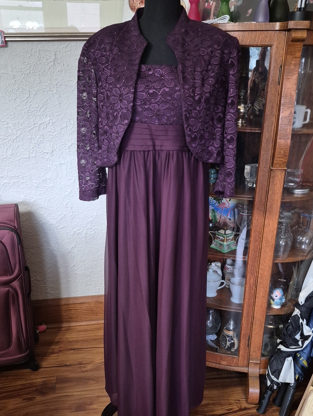 Elegant Women's Plum Lace Bodice Evening Dress with Jacket